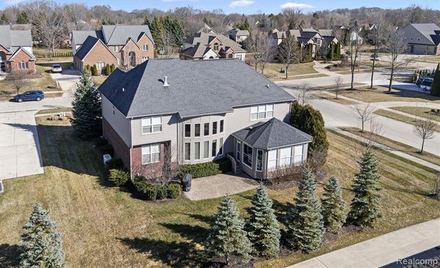 6789 Merrick Drive, Troy, MI 48098