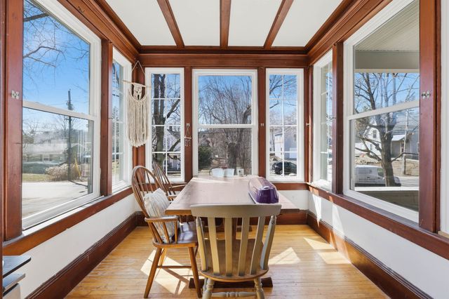 14 Pleasant Street, Plymouth, NH 03264