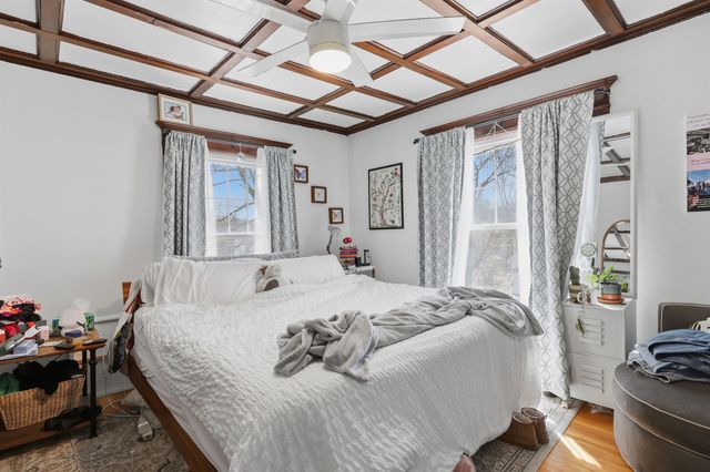 14 Pleasant Street, Plymouth, NH 03264