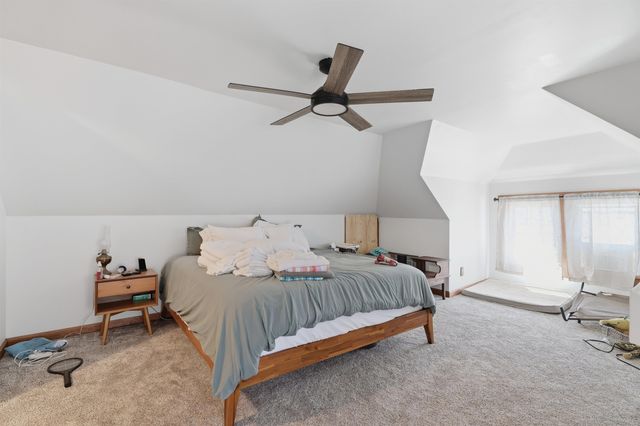 14 Pleasant Street, Plymouth, NH 03264