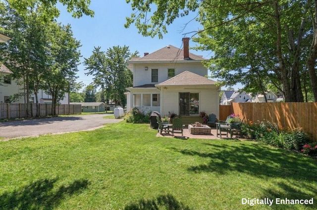 14 Pleasant Street, Plymouth, NH 03264