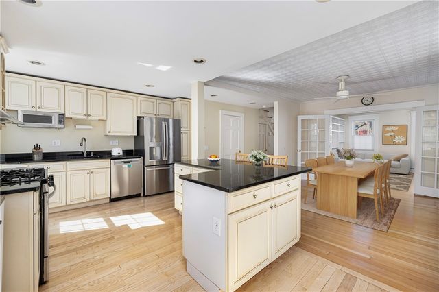 185 Transit Street, Providence, RI 02906