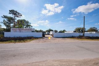319 N Industrial LOOP, Labelle, FL 33935