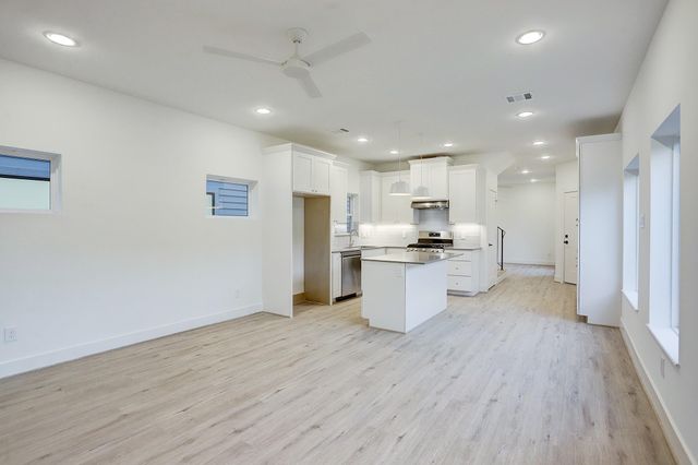 7407 Rusk Street B, Houston, TX 77011