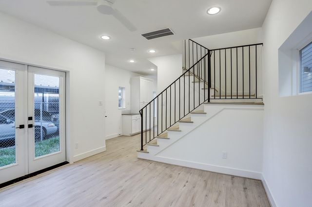 7407 Rusk Street B, Houston, TX 77011