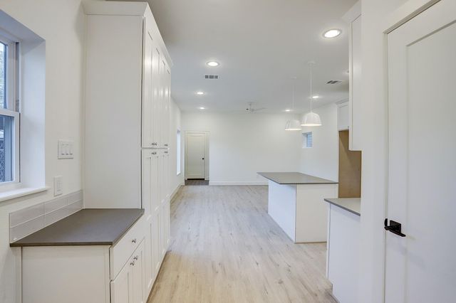 7407 Rusk Street B, Houston, TX 77011