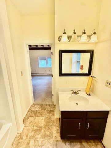 33 Medford 1, Chelsea, MA 02150