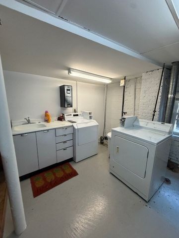 33 Medford 1, Chelsea, MA 02150