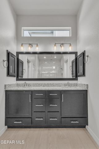 214 Bonnie Trail, Santa Teresa, NM 88008