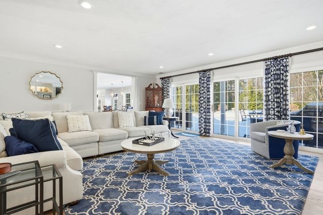 372 Tremont St, Duxbury, MA 02332