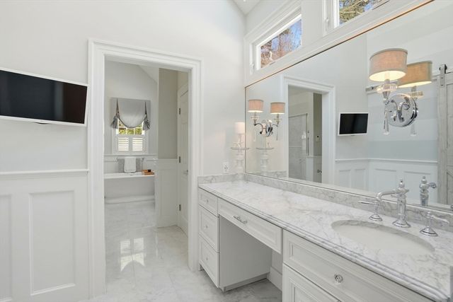 372 Tremont St, Duxbury, MA 02332