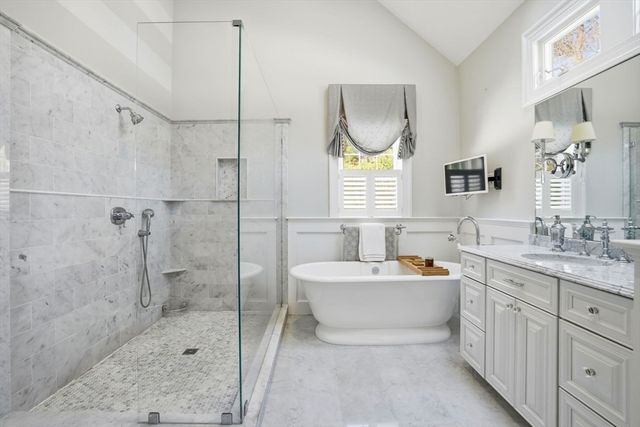 372 Tremont St, Duxbury, MA 02332