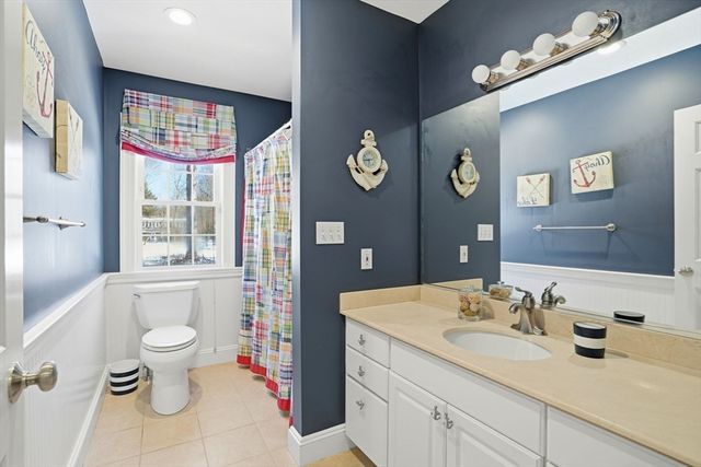 372 Tremont St, Duxbury, MA 02332