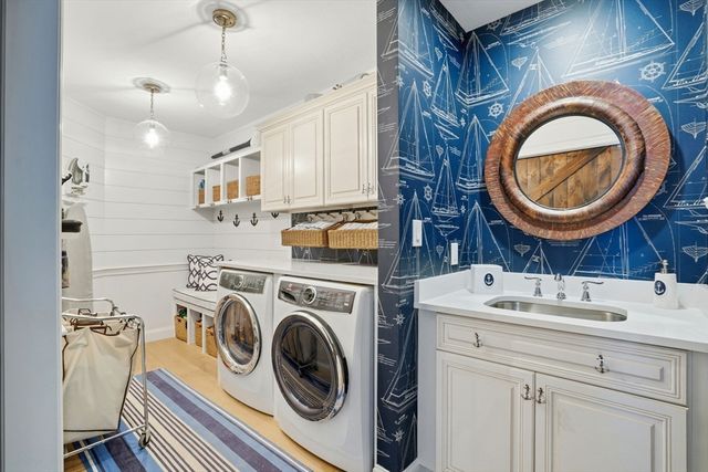 372 Tremont St, Duxbury, MA 02332