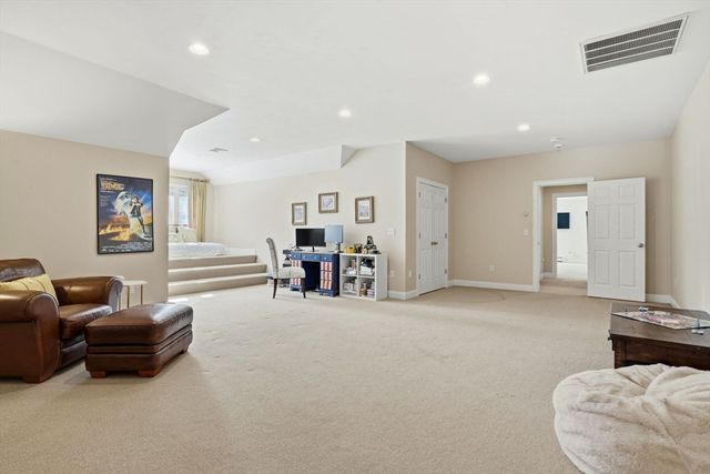 372 Tremont St, Duxbury, MA 02332