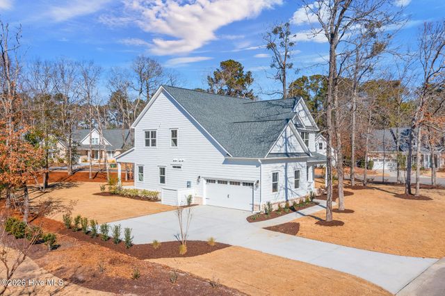 224 Grayhawk Circle, Wilmington, NC 28411