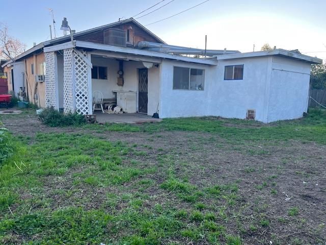 3039 E Hedges Avenue, Fresno, CA 93703