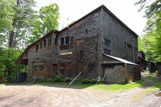 25 Independent Drive, Hartland, VT 05048