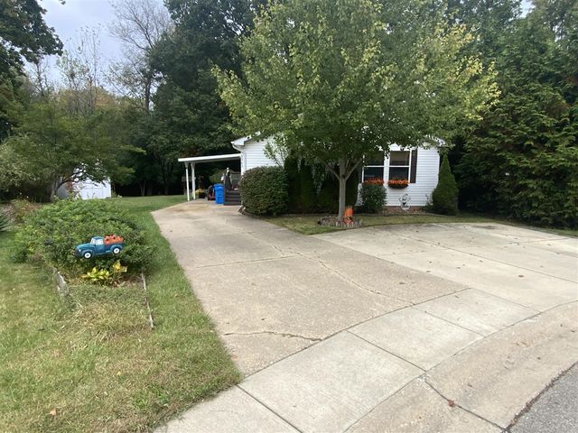 3363 Buckthorn Circle, Jackson, MI 49201