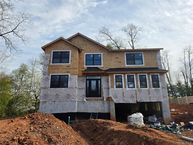 71 Gilchrest Road, Valley Cottage, NY 10989