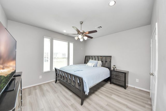 16735 Rockwall Street, Conroe, TX 77303