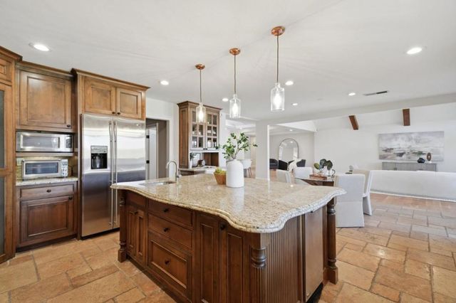 900 Eden Avenue, San Jose, CA 95117