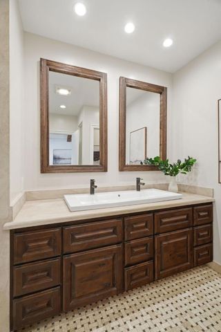 900 Eden Avenue, San Jose, CA 95117