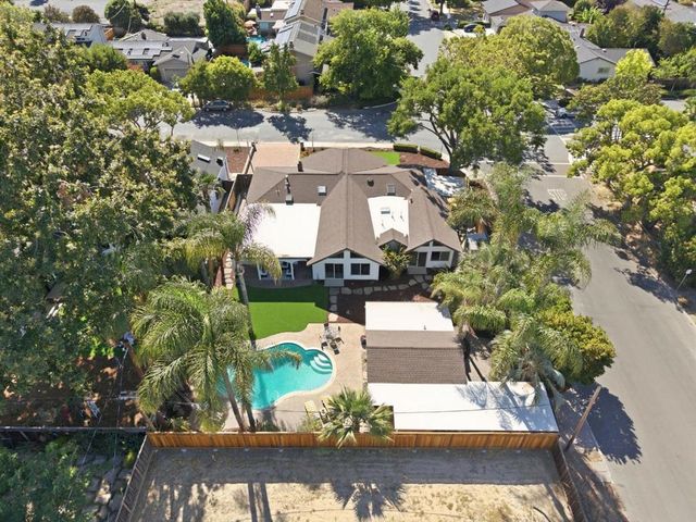 900 Eden Avenue, San Jose, CA 95117