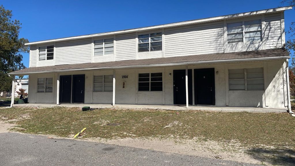 1504 E HUMPHREY STREET D, Tampa, FL 33604