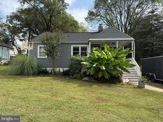 2937 FAIRMONT ST, Falls Church, VA 22042