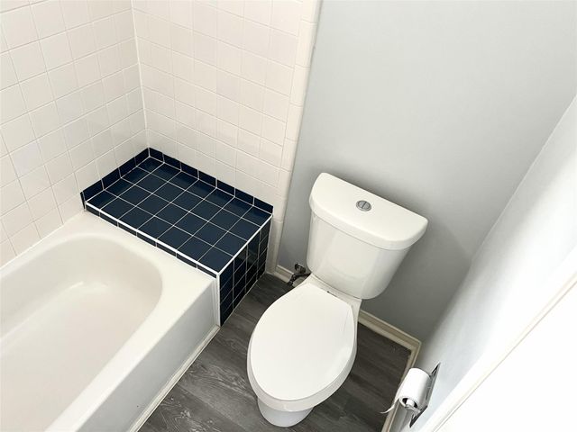 800 Country Place Drive 909, Houston, TX 77079