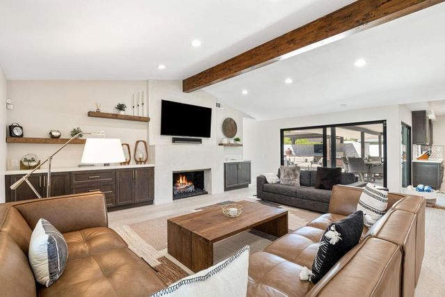 45655 Apache Road, Indian Wells, CA 92210