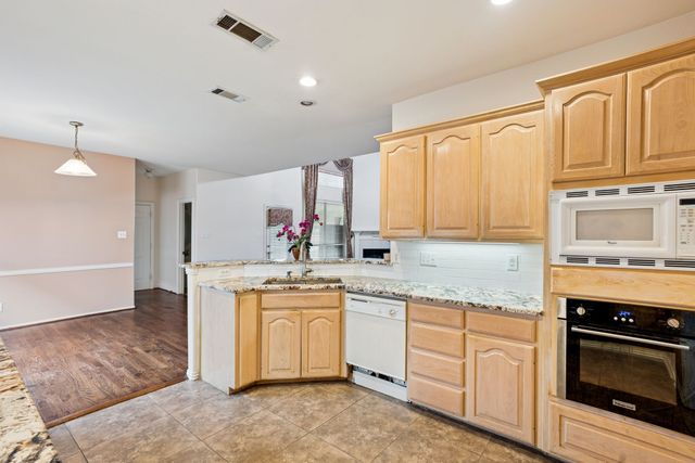 2036 Camelot Drive, Lewisville, TX 75067