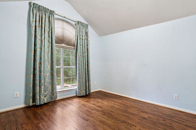 2036 Camelot Drive, Lewisville, TX 75067