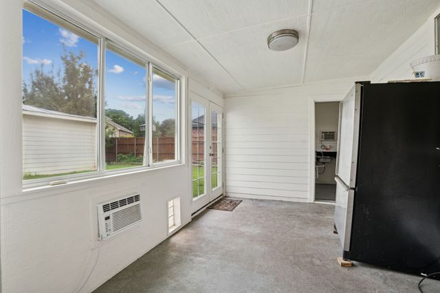 2036 Camelot Drive, Lewisville, TX 75067