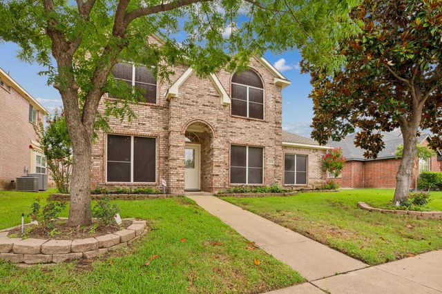 2036 Camelot Drive, Lewisville, TX 75067