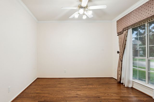 2036 Camelot Drive, Lewisville, TX 75067