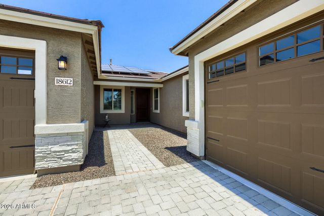 18612 W BUTLER Drive, Waddell, AZ 85355