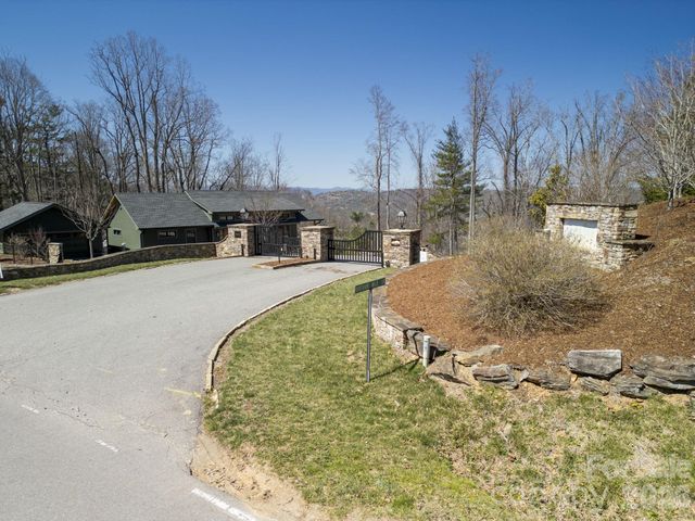 86 Bartrams Walk Drive 14, Asheville, NC 28804