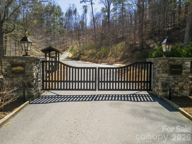 86 Bartrams Walk Drive 14, Asheville, NC 28804