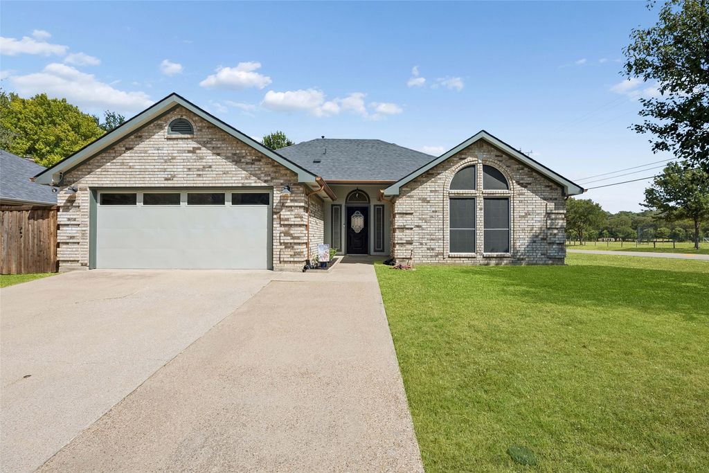 340 Austin Street, Keller, TX 76248 — exterior
