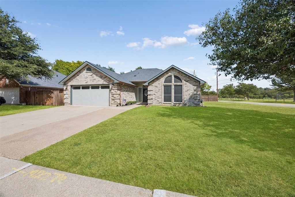 340 Austin Street, Keller, TX 76248 — photo 2