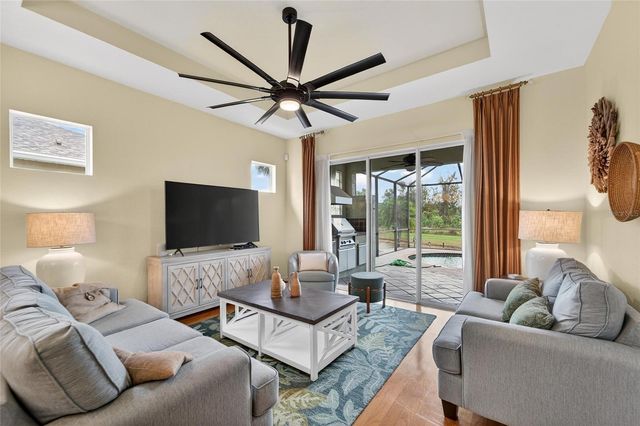 1032 REGAL MANOR WAY, Sun City Center, FL 33573