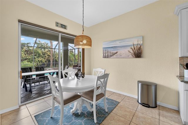 1032 REGAL MANOR WAY, Sun City Center, FL 33573