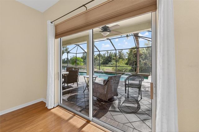 1032 REGAL MANOR WAY, Sun City Center, FL 33573