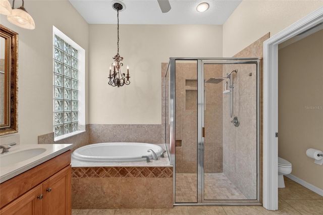 1032 REGAL MANOR WAY, Sun City Center, FL 33573