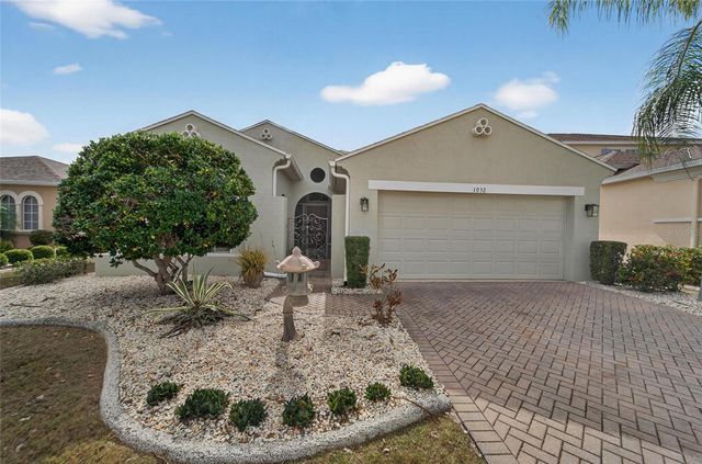 1032 REGAL MANOR WAY, Sun City Center, FL 33573