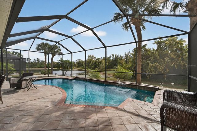 1032 REGAL MANOR WAY, Sun City Center, FL 33573