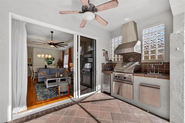 1032 REGAL MANOR WAY, Sun City Center, FL 33573