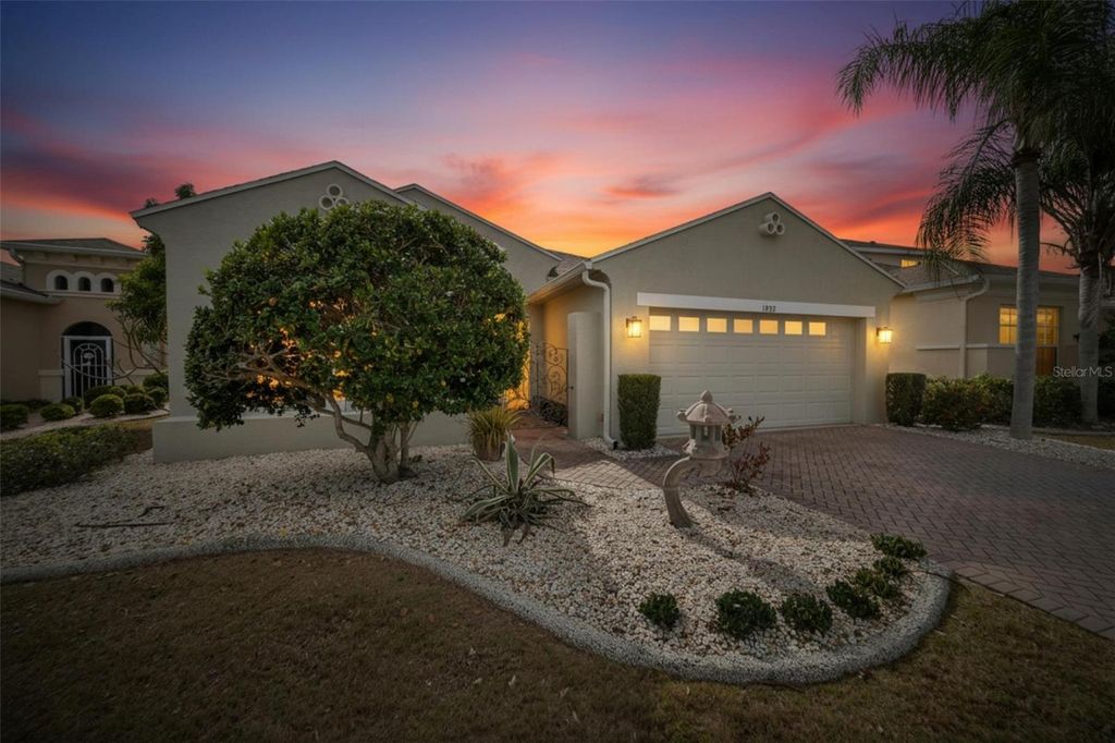 1032 REGAL MANOR WAY, Sun City Center, FL 33573